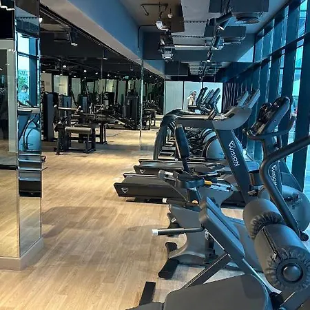 Luxury 2 Bedrooms 5 Minutes From Burj Khalifa Dubai Exterior foto