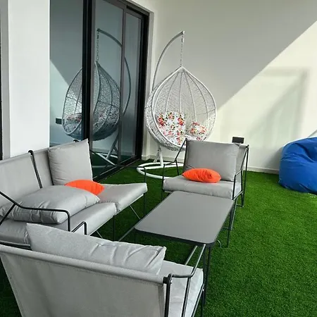Luxury 2 Bedrooms 5 Minutes From Burj Khalifa Dubai Exterior foto