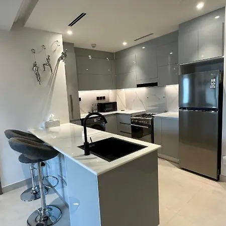 Luxury 2 Bedrooms 5 Minutes From Burj Khalifa Dubai Exterior foto