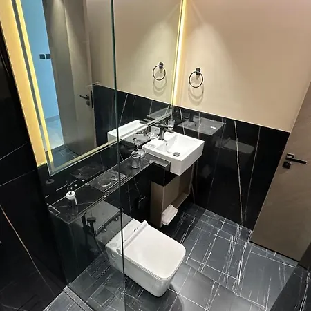 Luxury 2 Bedrooms 5 Minutes From Burj Khalifa Dubai Exterior foto